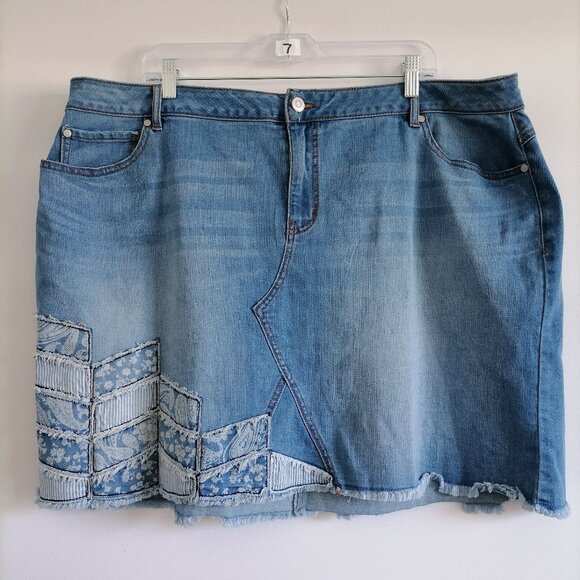 Y2K Cato Est. 1946 Womens Blue Patchwork Detailing Denim Mini Skirts Size 22W - Picture 1 of 7